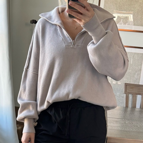 Sweaters - Oversize Thick Comfy Cozy Light Grey Ribbed Zip-Up Pullover Sweater